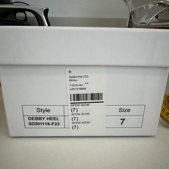 Superdown revolve white Debbie gold ball heel edgy trendy fall formal chic NWT 7 - Picture 9 of 9